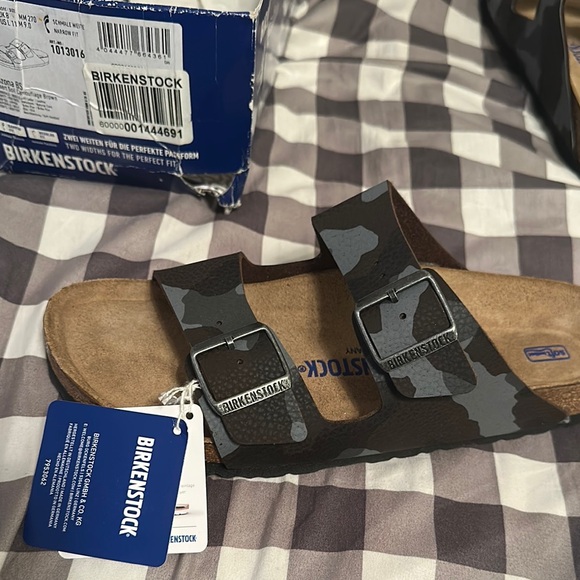 Birkenstock Men's Camouflage Sandals - Picture 2 of 6